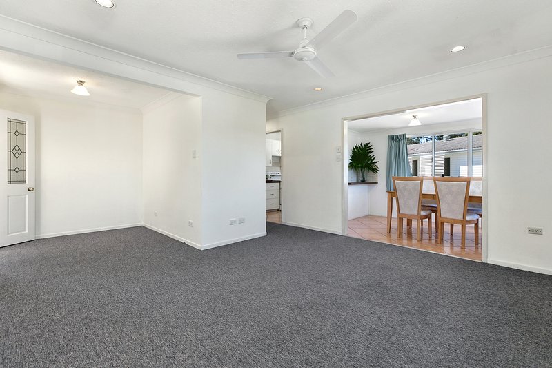 Photo - 49 Claymeade Street, Wynnum QLD 4178 - Image 6