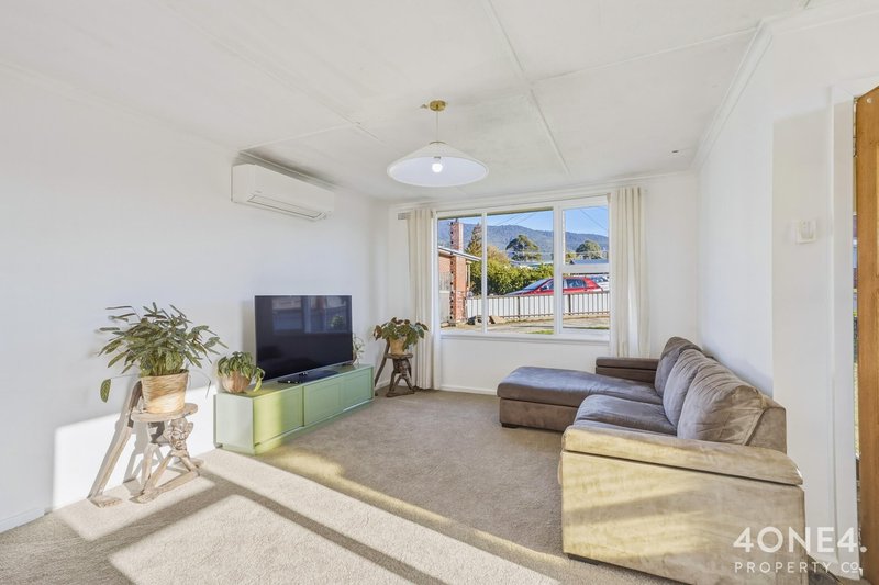 Photo - 49 Cleburne Street, Claremont TAS 7011 - Image 2