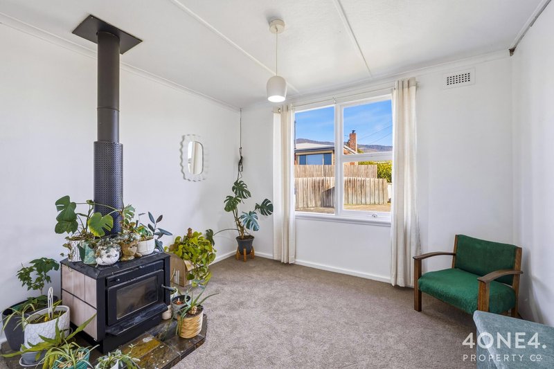Photo - 49 Cleburne Street, Claremont TAS 7011 - Image 7