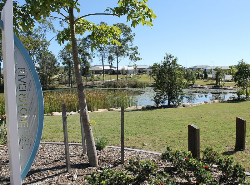 Photo - 49 Clover Crescent, Boyne Island QLD 4680 - Image 12