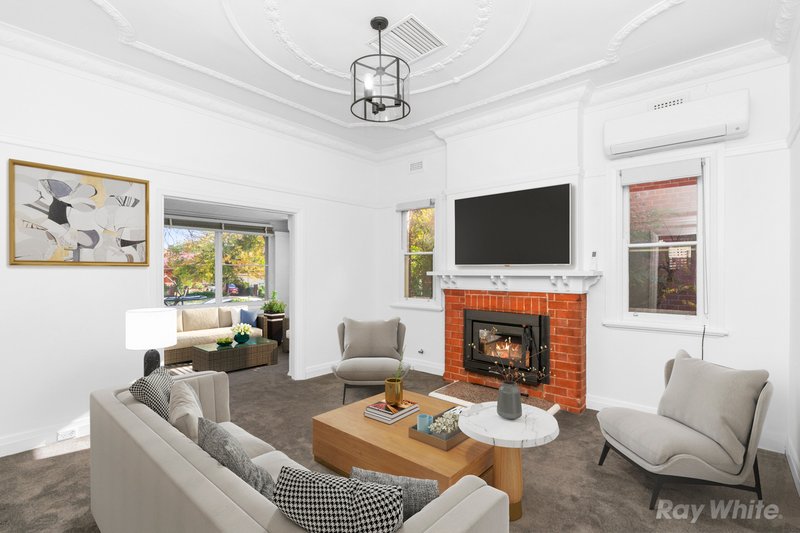 Photo - 49 Collins Street, Turvey Park NSW 2650 - Image 2