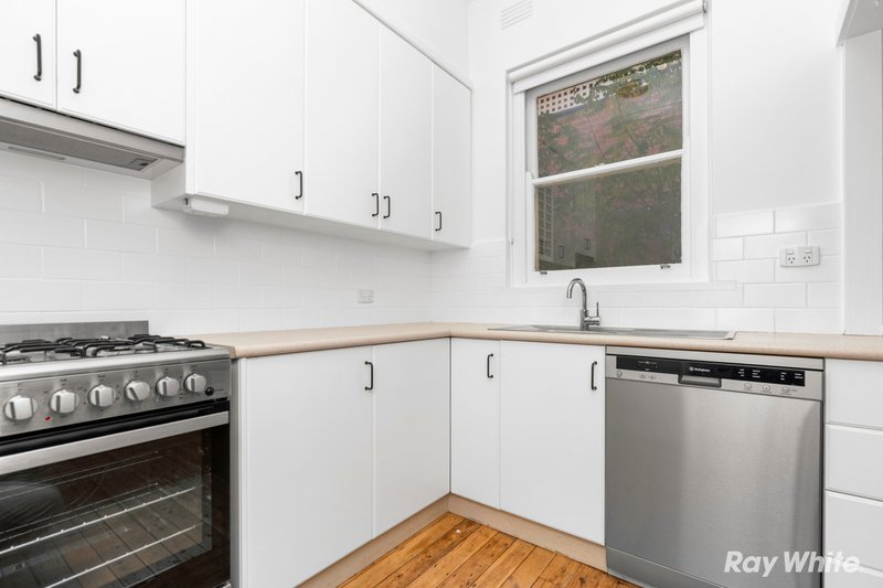 Photo - 49 Collins Street, Turvey Park NSW 2650 - Image 5