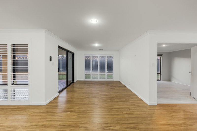 Photo - 49 Coolimba Turn, Baldivis WA 6171 - Image 4