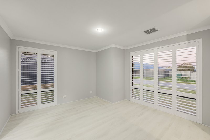 Photo - 49 Coolimba Turn, Baldivis WA 6171 - Image 6