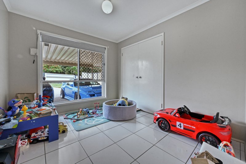 Photo - 49 Copperfield Drive, Eagleby QLD 4207 - Image 11