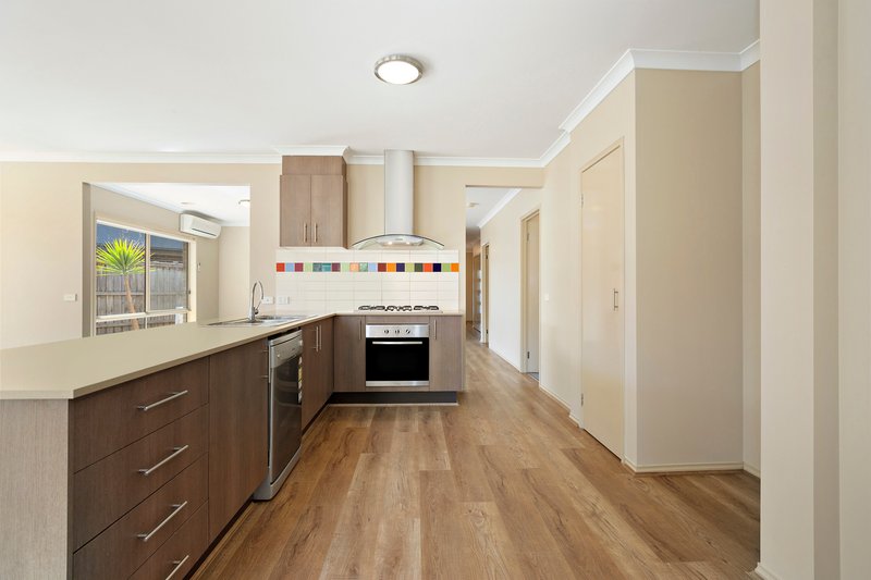 Photo - 49 Coulthard Crescent, Doreen VIC 3754 - Image 3