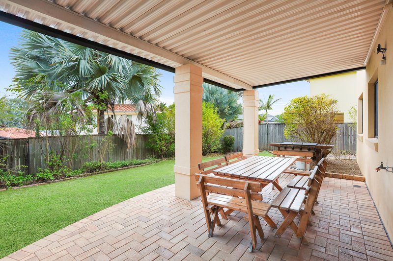 Photo - 49 Crestwood Drive, Molendinar QLD 4214 - Image 3