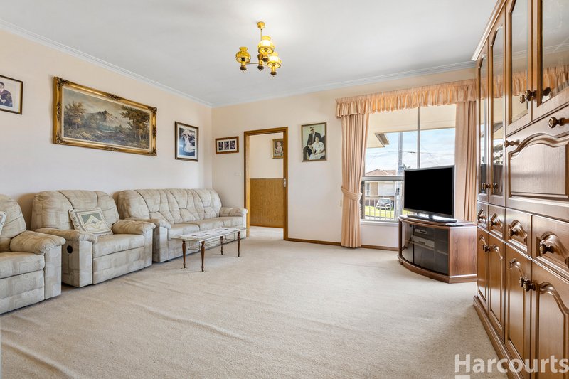 Photo - 49 Curtin Street, Bell Park VIC 3215 - Image 2