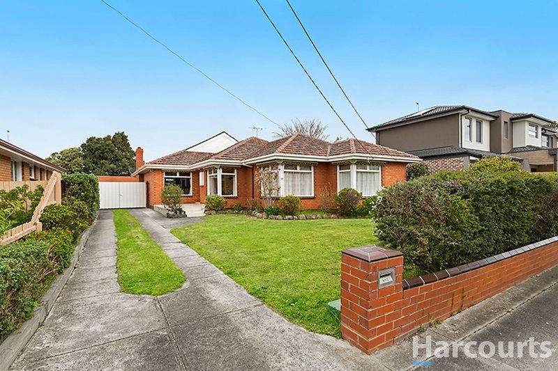 Photo - 49 Delmore Crescent, Glen Waverley VIC 3150 - Image 3