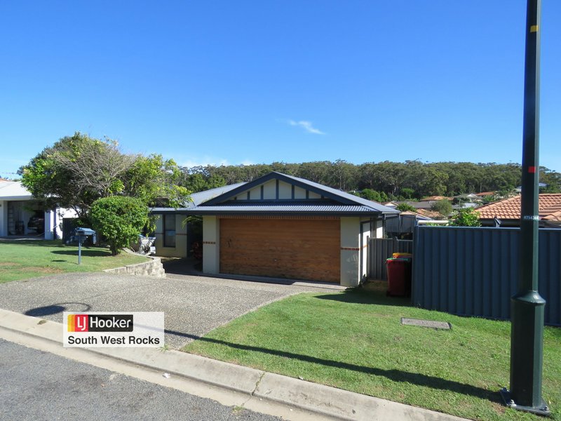 Photo - 49 Dennis Crescent, South West Rocks NSW 2431 - Image 20