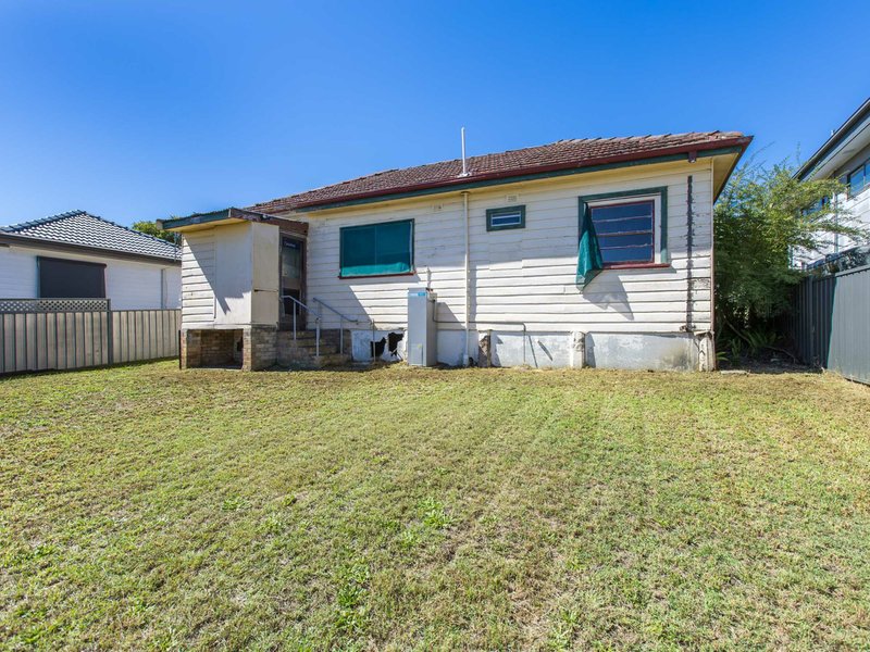 Photo - 49 Desmond Street, Cessnock NSW 2325 - Image 8
