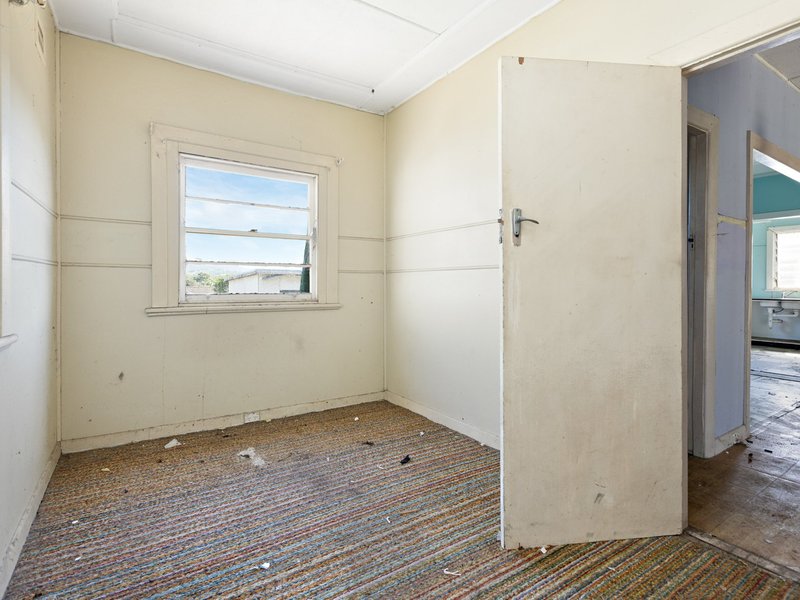 Photo - 49 Desmond Street, Cessnock NSW 2325 - Image 13