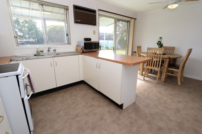 Photo - 49 Deutcher Street, Temora NSW 2666 - Image 7