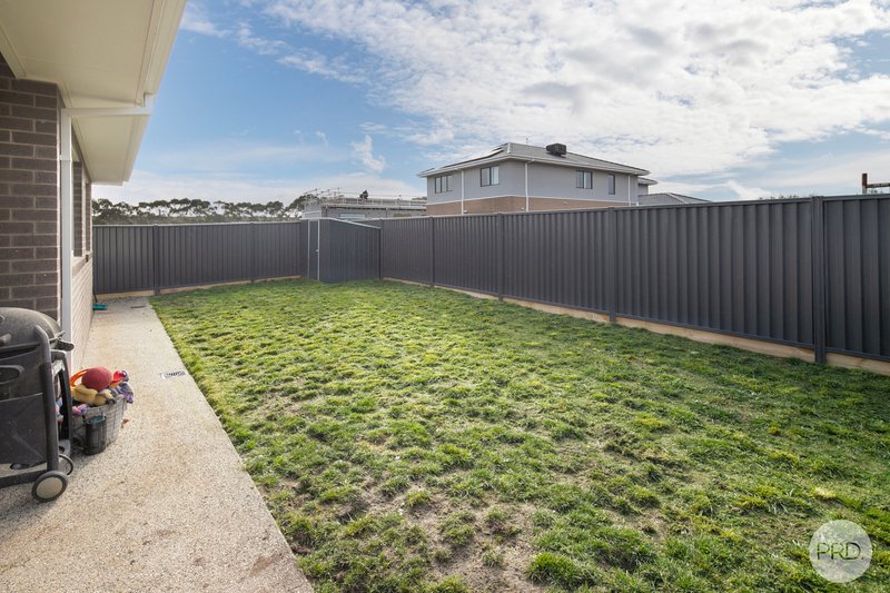 Photo - 49 Divot Circuit, Invermay Park VIC 3350 - Image 16