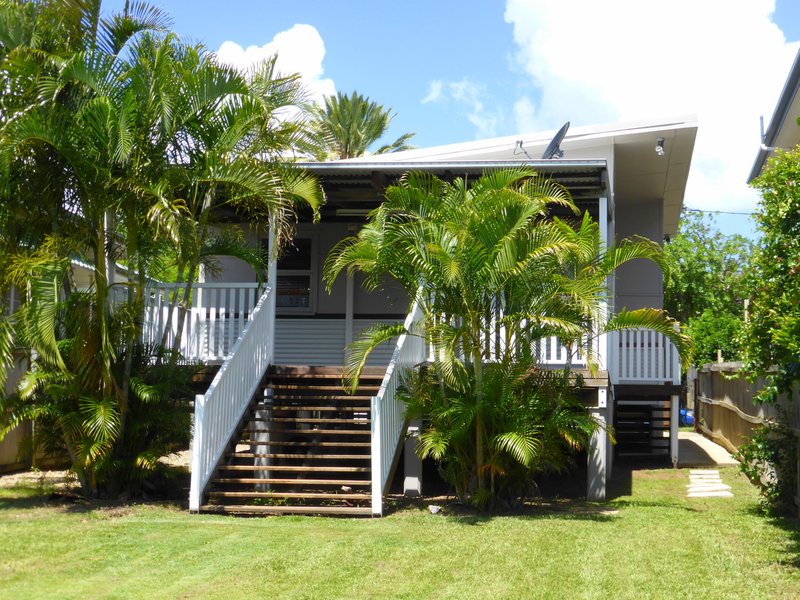 Photo - 49 Donald Street, Woody Point QLD 4019 - Image 3