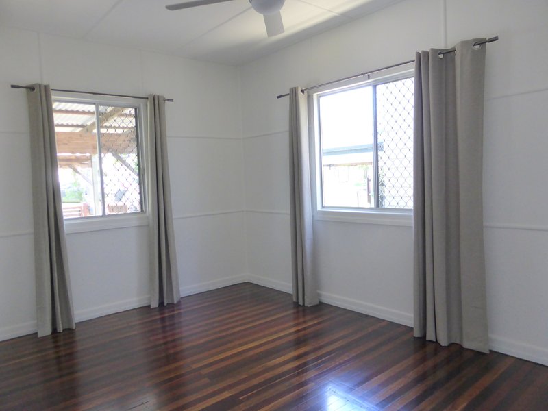 Photo - 49 Donald Street, Woody Point QLD 4019 - Image 18