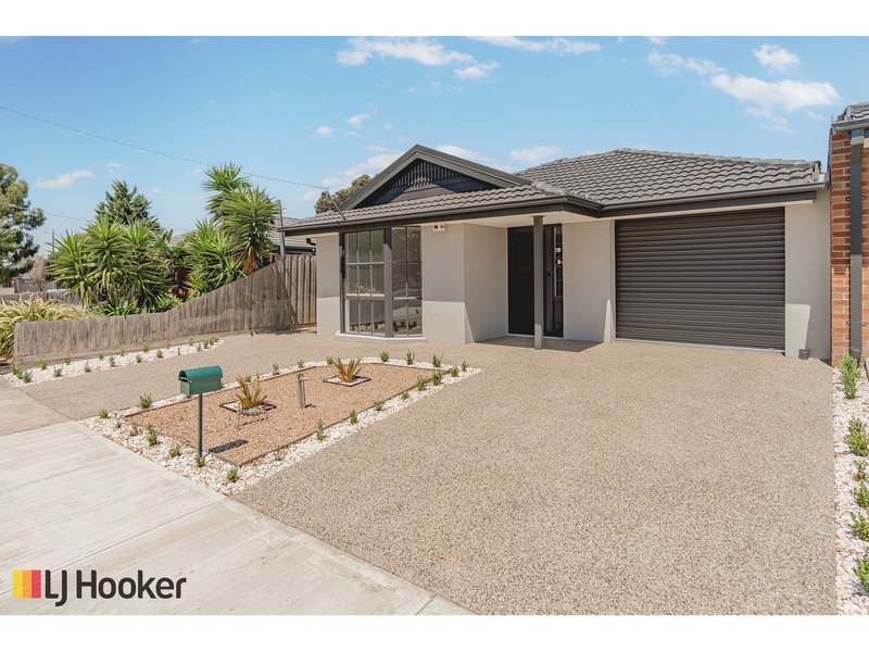 Photo - 49 Dorchester Street, Craigieburn VIC 3064 - Image 3