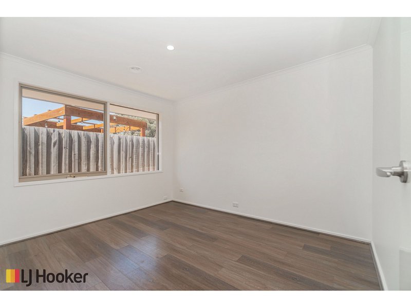 Photo - 49 Dorchester Street, Craigieburn VIC 3064 - Image 18