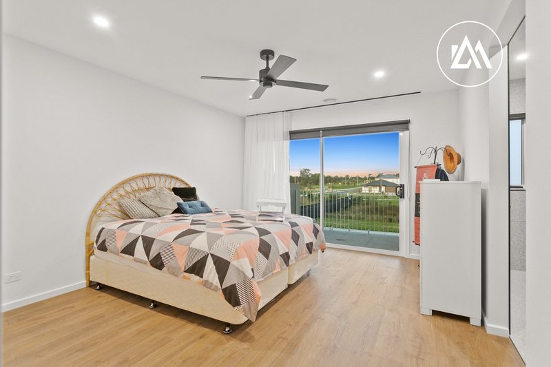 Photo - 49 Dressage Drive, Cranbourne South VIC 3977 - Image 17