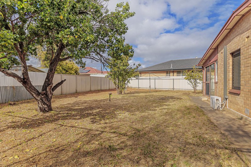 Photo - 49 Dudley Crescent, Mansfield Park SA 5012 - Image 25
