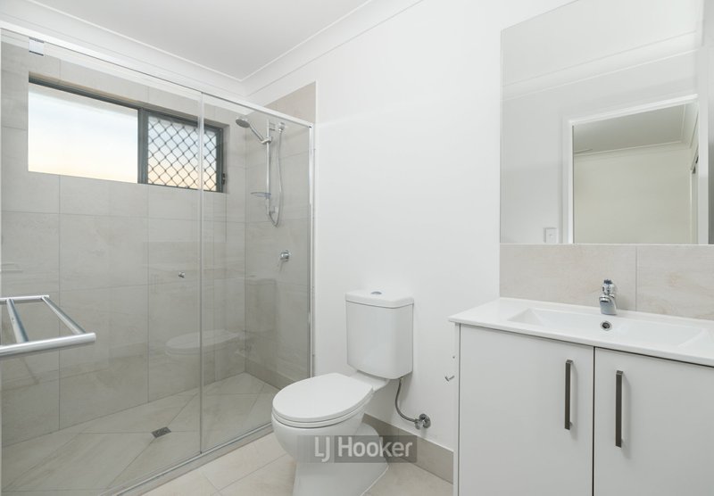 Photo - 49 East Beaumont Road, Park Ridge QLD 4125 - Image 12