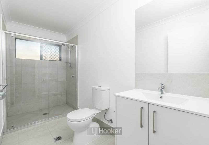 Photo - 49 East Beaumont Road, Park Ridge QLD 4125 - Image 13