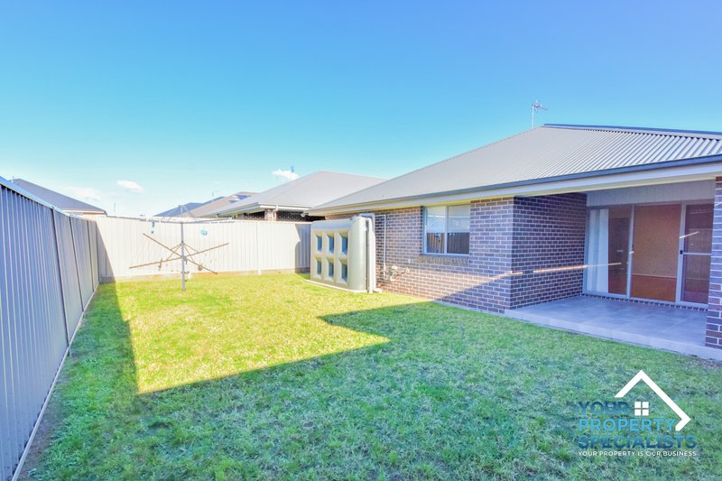 Photo - 49 Easton Avenue, Spring Farm NSW 2570 - Image 9