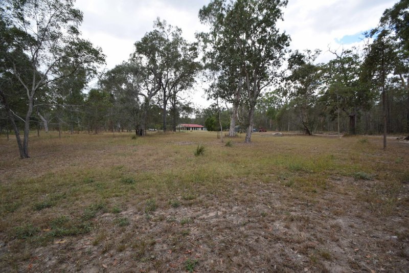 Photo - 49 Edinburgh Drive, Mount Hallen QLD 4312 - Image 5