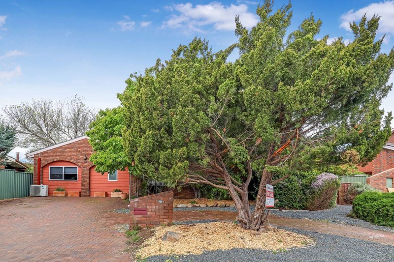 49 Ennor Crescent, Florey ACT 2615