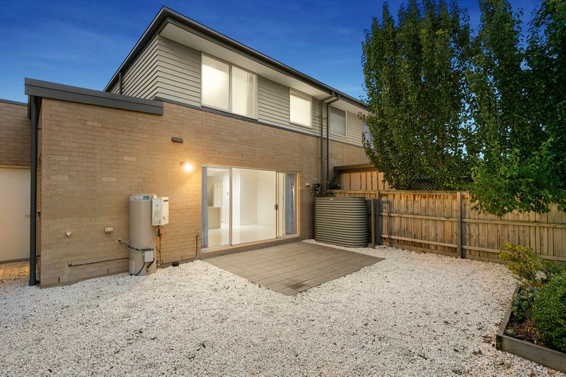 Photo - 49 Excelsior Circuit, Mulgrave VIC 3170 - Image 11