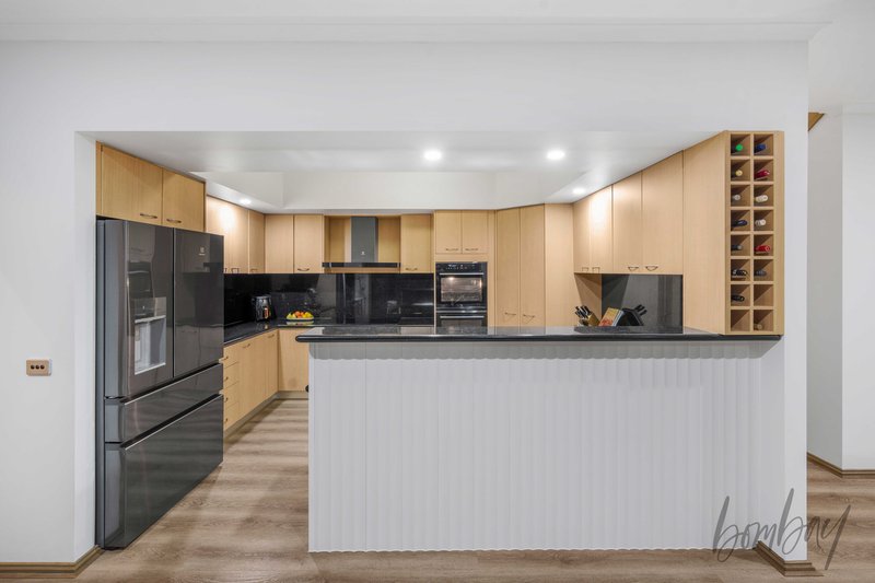 Photo - 49 Excelsior Heights, Craigieburn VIC 3064 - Image 3