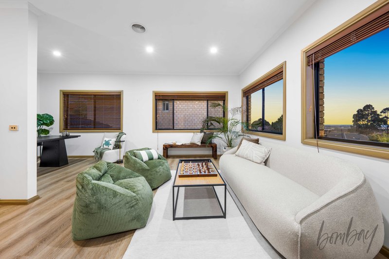 Photo - 49 Excelsior Heights, Craigieburn VIC 3064 - Image 9