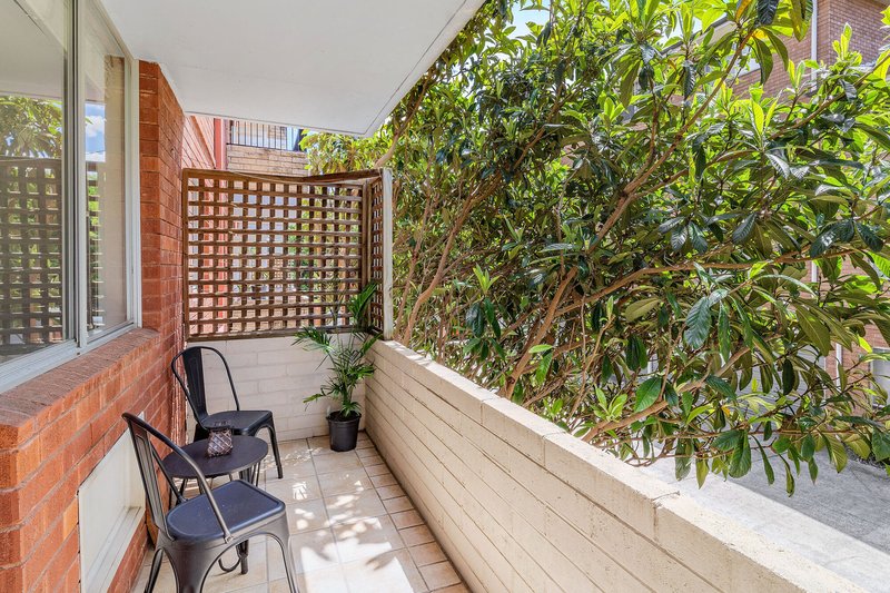 Photo - 4/9 Fairway Close, Manly Vale NSW 2093 - Image 6