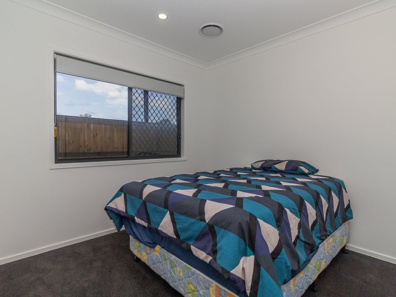 Photo - 49 Falkland Street West , Heathwood QLD 4110 - Image 11