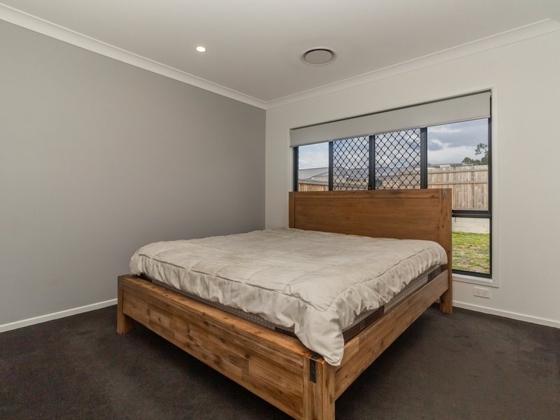 Photo - 49 Falkland Street West , Heathwood QLD 4110 - Image 12