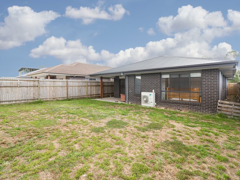 Photo - 49 Falkland Street West , Heathwood QLD 4110 - Image 15