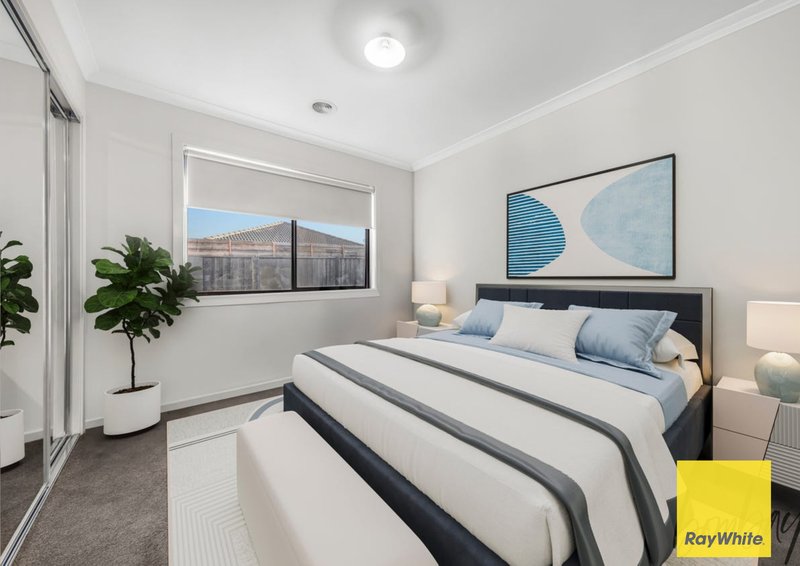 Photo - 49 Feathertop Crescent, Donnybrook VIC 3064 - Image 6