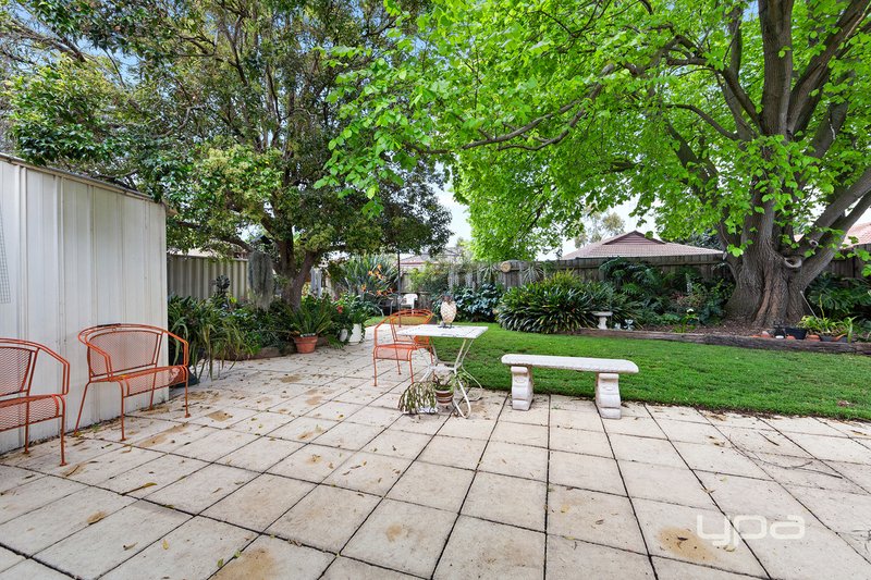 Photo - 49 Ferris Avenue, Deer Park VIC 3023 - Image 12