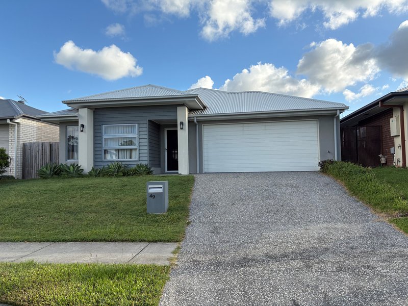 49 Flametree Circuit, Arundel QLD 4214