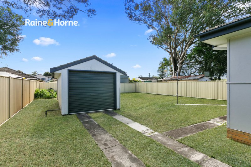 Photo - 49 Florida Avenue, Woy Woy NSW 2256 - Image 3