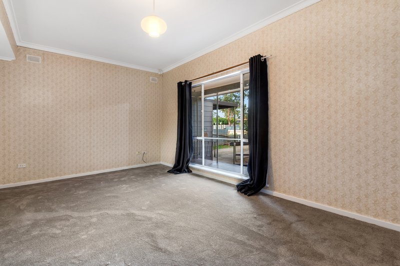 Photo - 49 Forrestall Road, Elizabeth Downs SA 5113 - Image 11