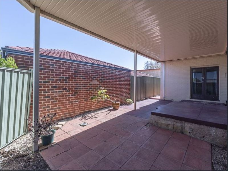 Photo - 49 Galliers Avenue, Armadale WA 6112 - Image 9