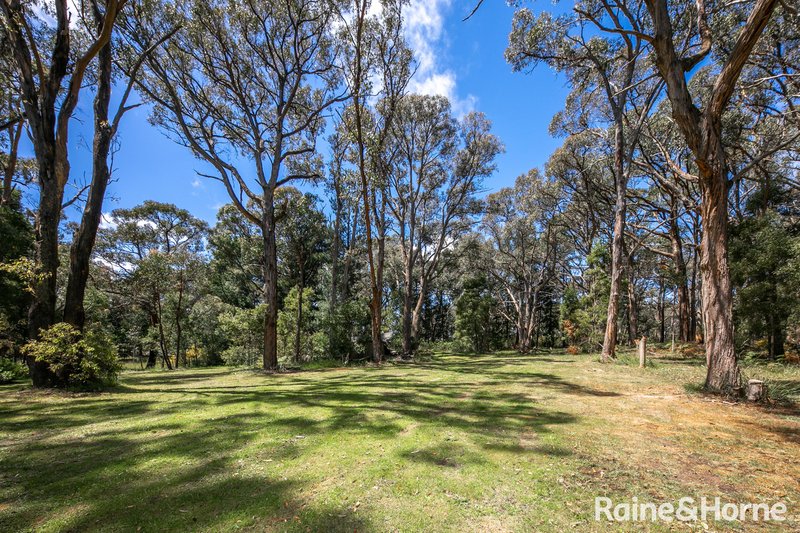 Photo - 49 Garner Quadrant, Woodend VIC 3442 - Image 17