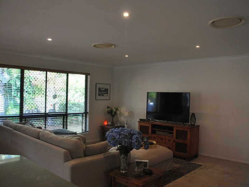 Photo - 49 Geoffrey Thomas Drive, Tannum Sands QLD 4680 - Image 7