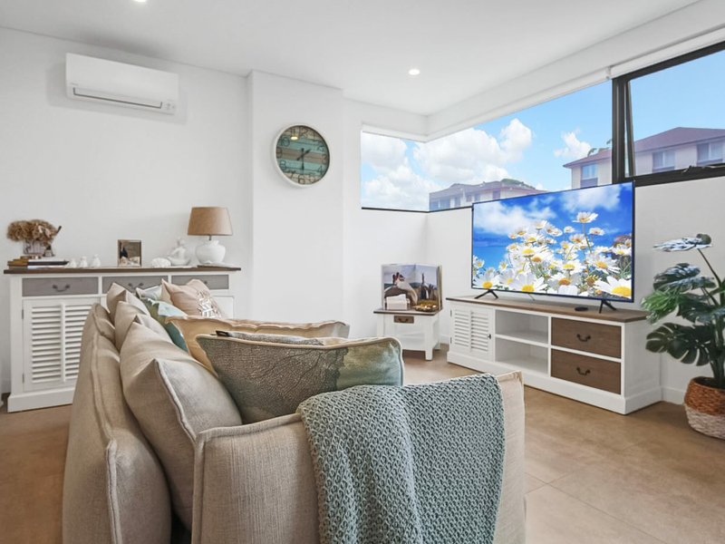 Photo - 4/9 Goulburn Street, Warwick Farm NSW 2170 - Image 2