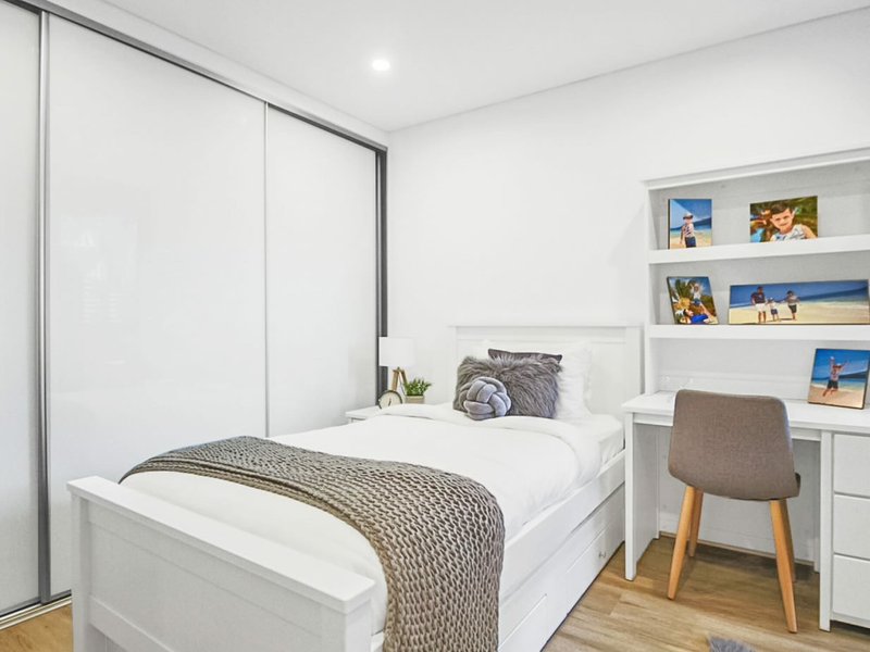 Photo - 4/9 Goulburn Street, Warwick Farm NSW 2170 - Image 6