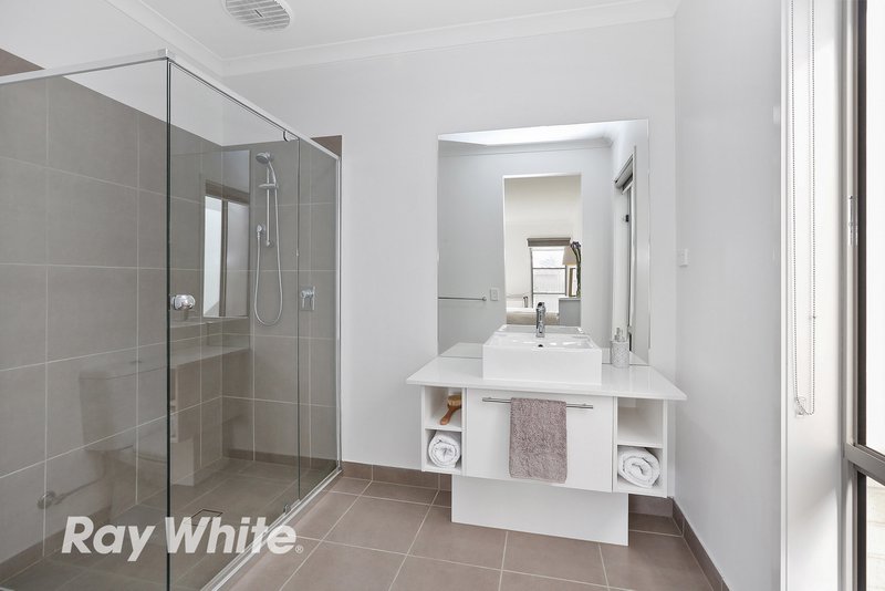 Photo - 49 Grand Lakes Way, Lara VIC 3212 - Image 7