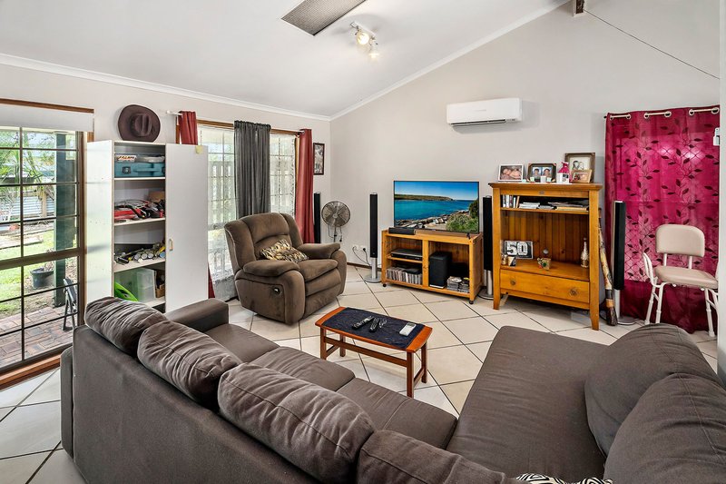 Photo - 49 Grant Road, Caboolture South QLD 4510 - Image 4