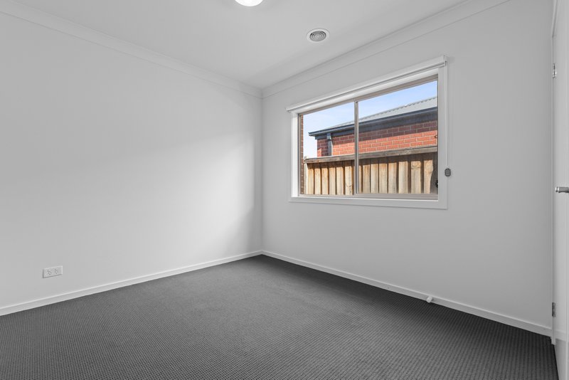 Photo - 49 Gravity Drive, Mount Duneed VIC 3217 - Image 8
