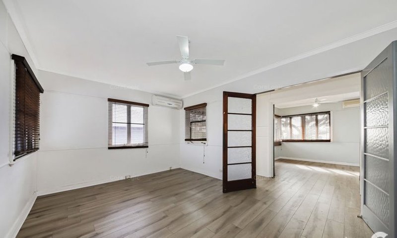 Photo - 49 Griffiths Street, Bald Hills QLD 4036 - Image 4